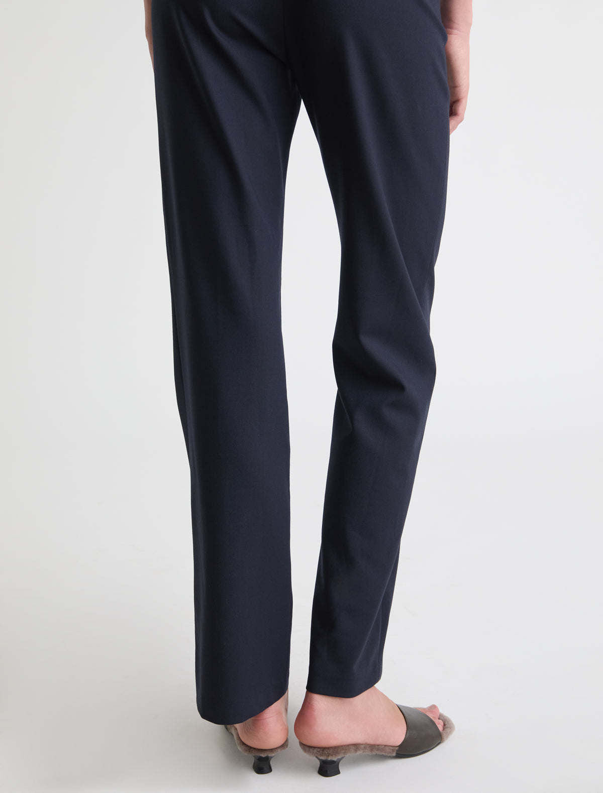 no 3068 / Anastasia