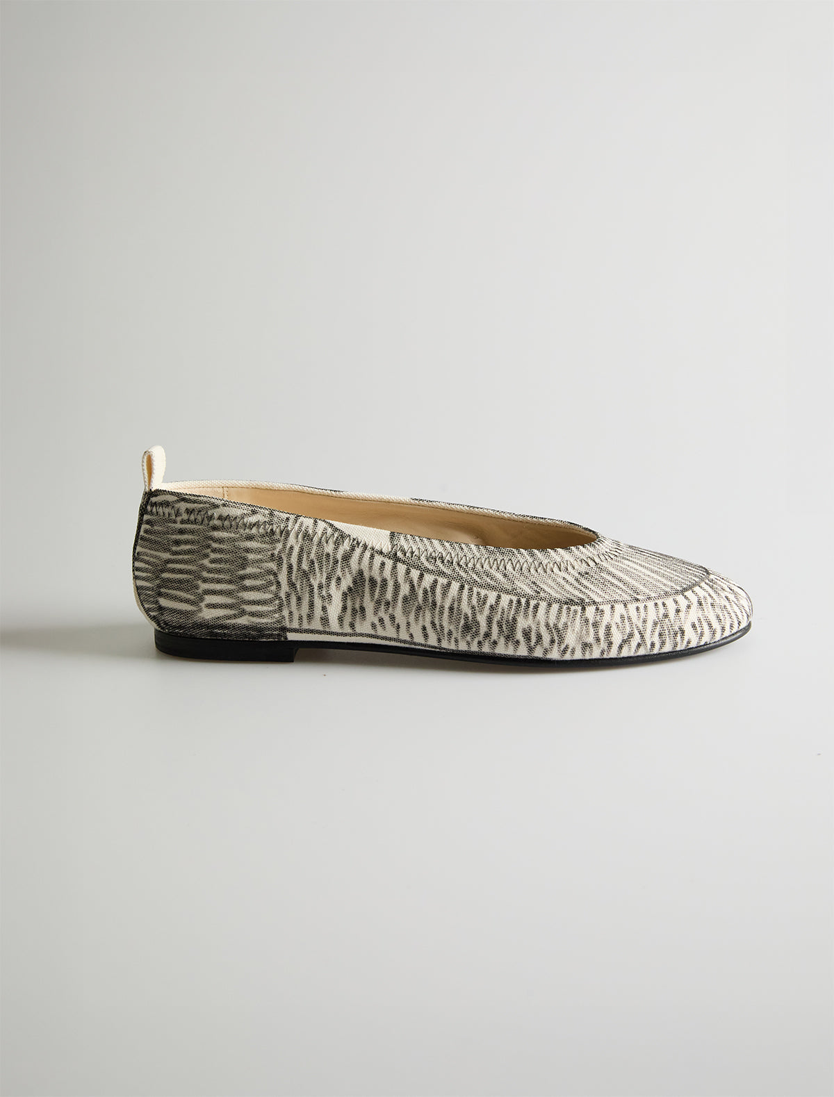 no 3011 / Nicoletta