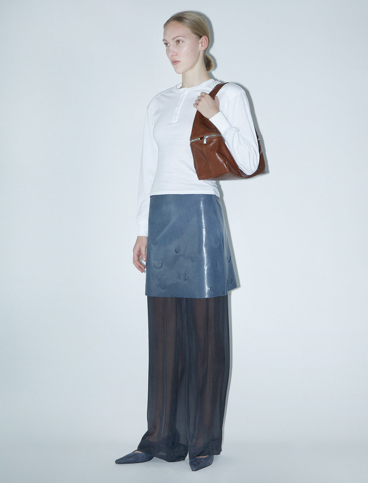Riba zip bucket style shoulder bag brown