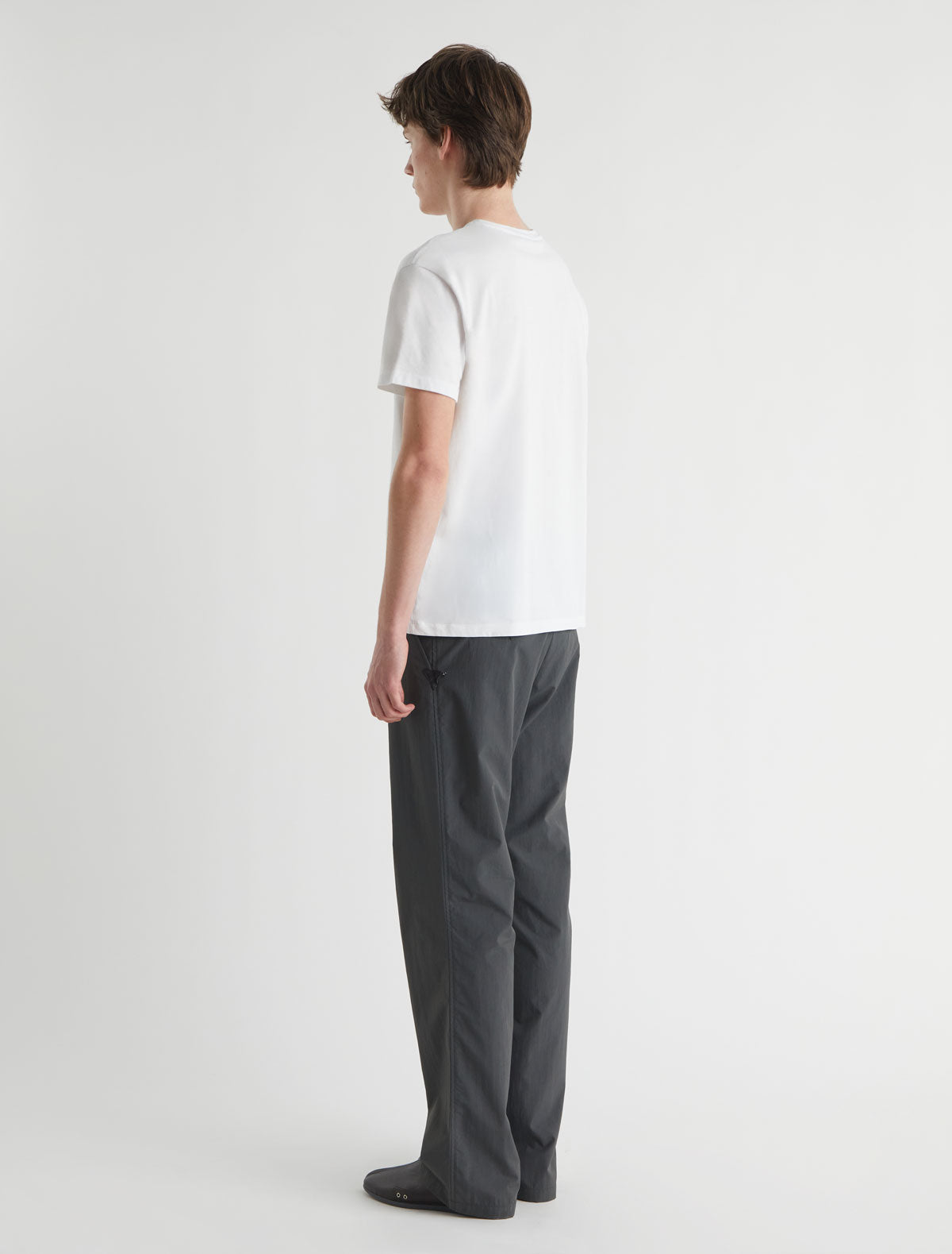 no 2435 / Amici B