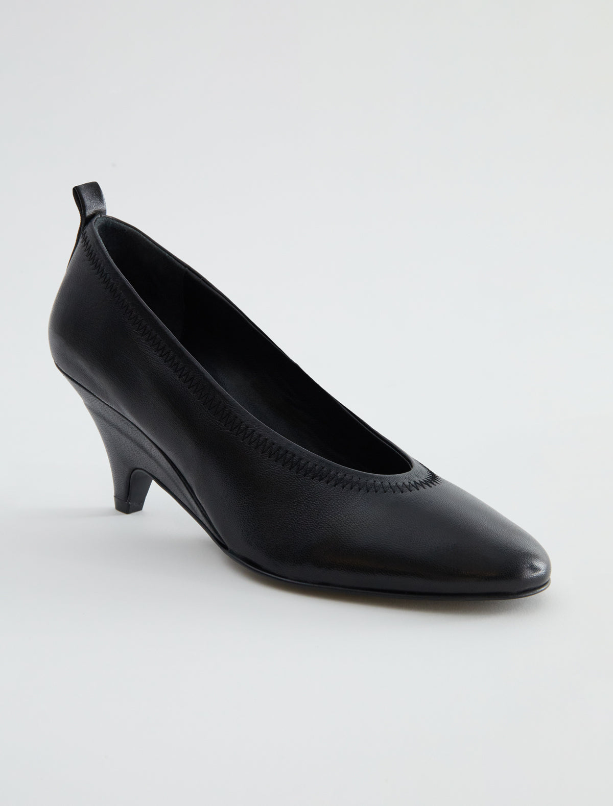 no 3065 / Joelia Pump