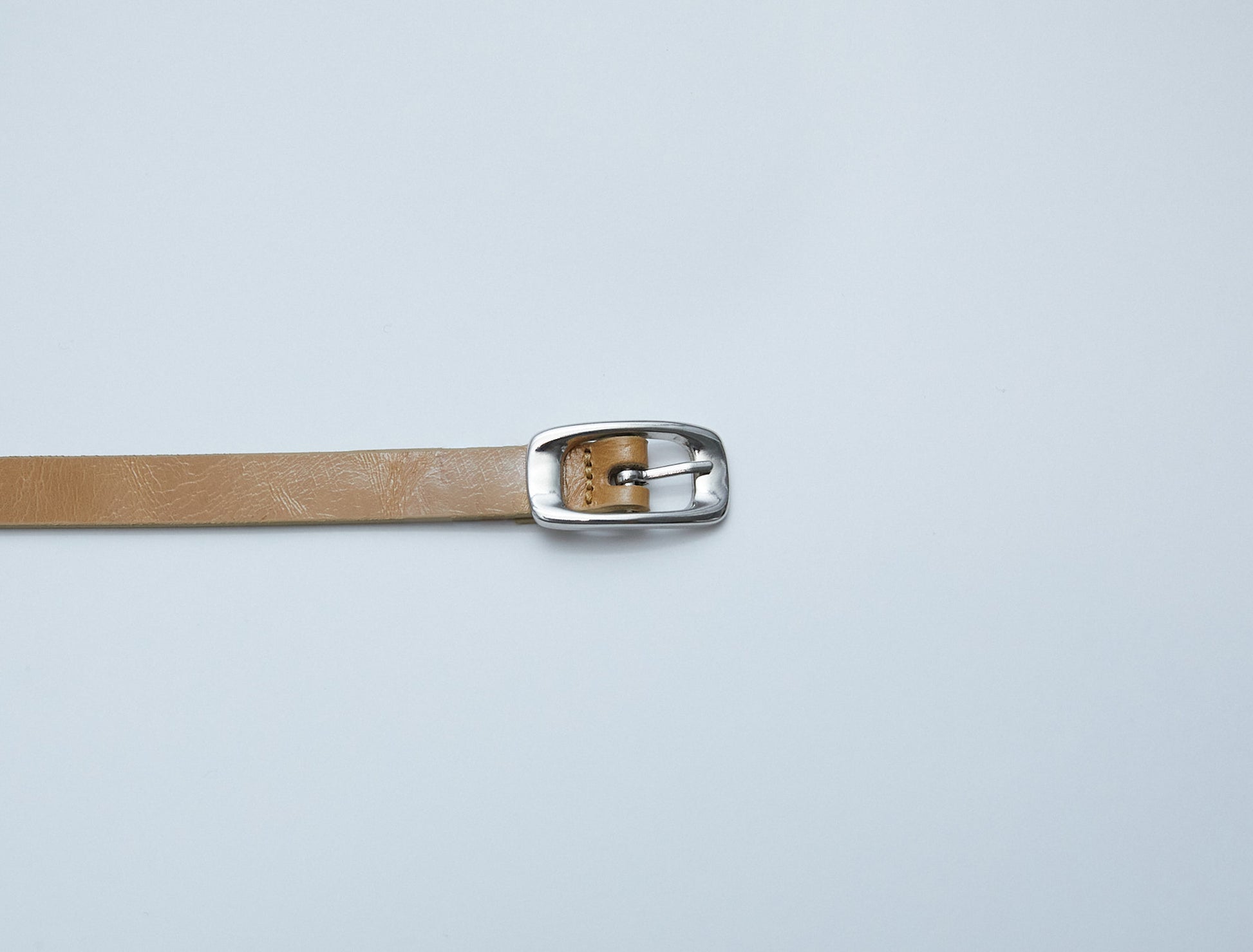 Greta thin leather belt plaque lightbrown