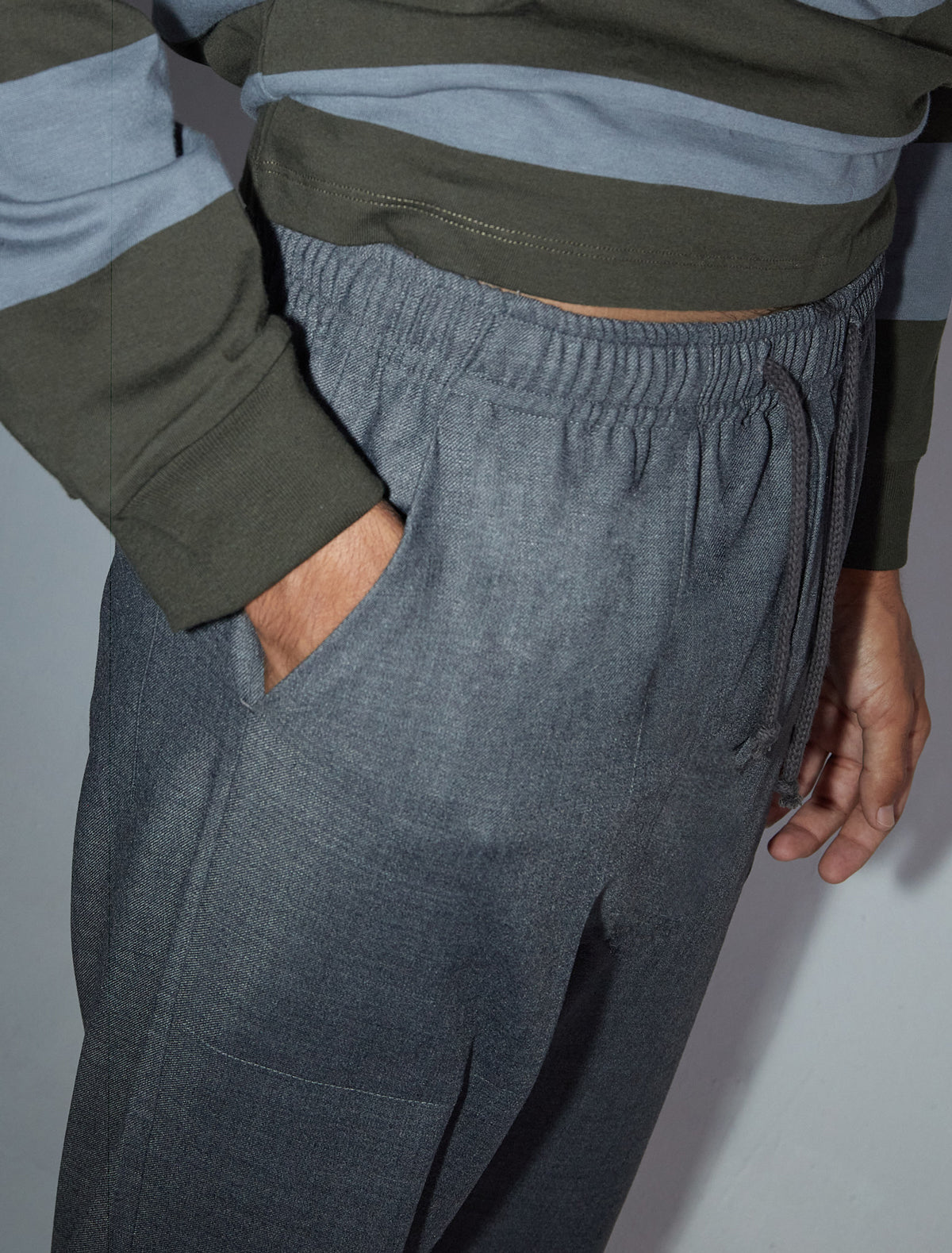 Rene casual prinstripe pants elastic waistband darkgrey