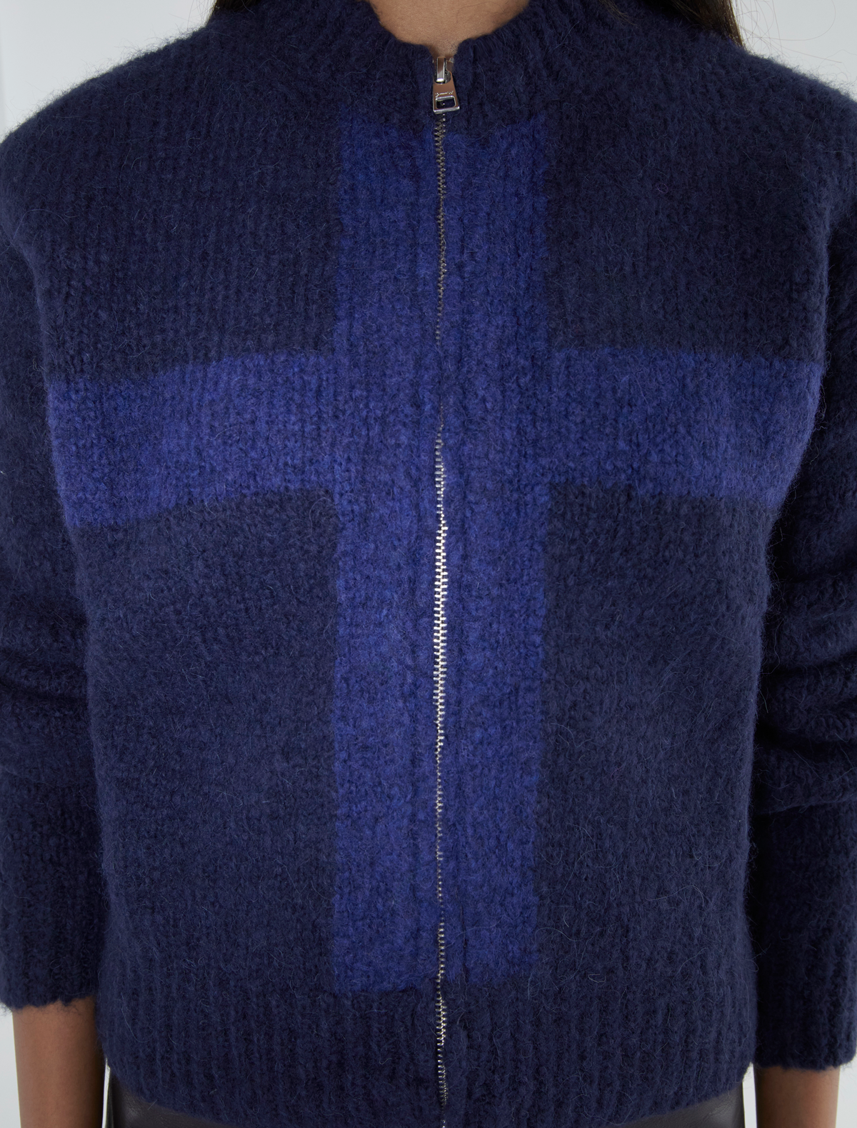 no 2639 / Cruz Zip