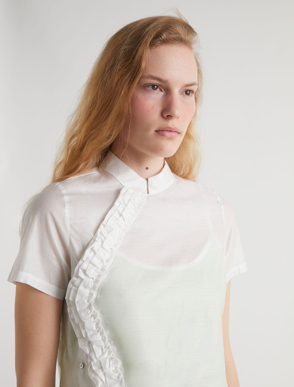 Gaspar short sleeve top mao style collar ruffle detail white