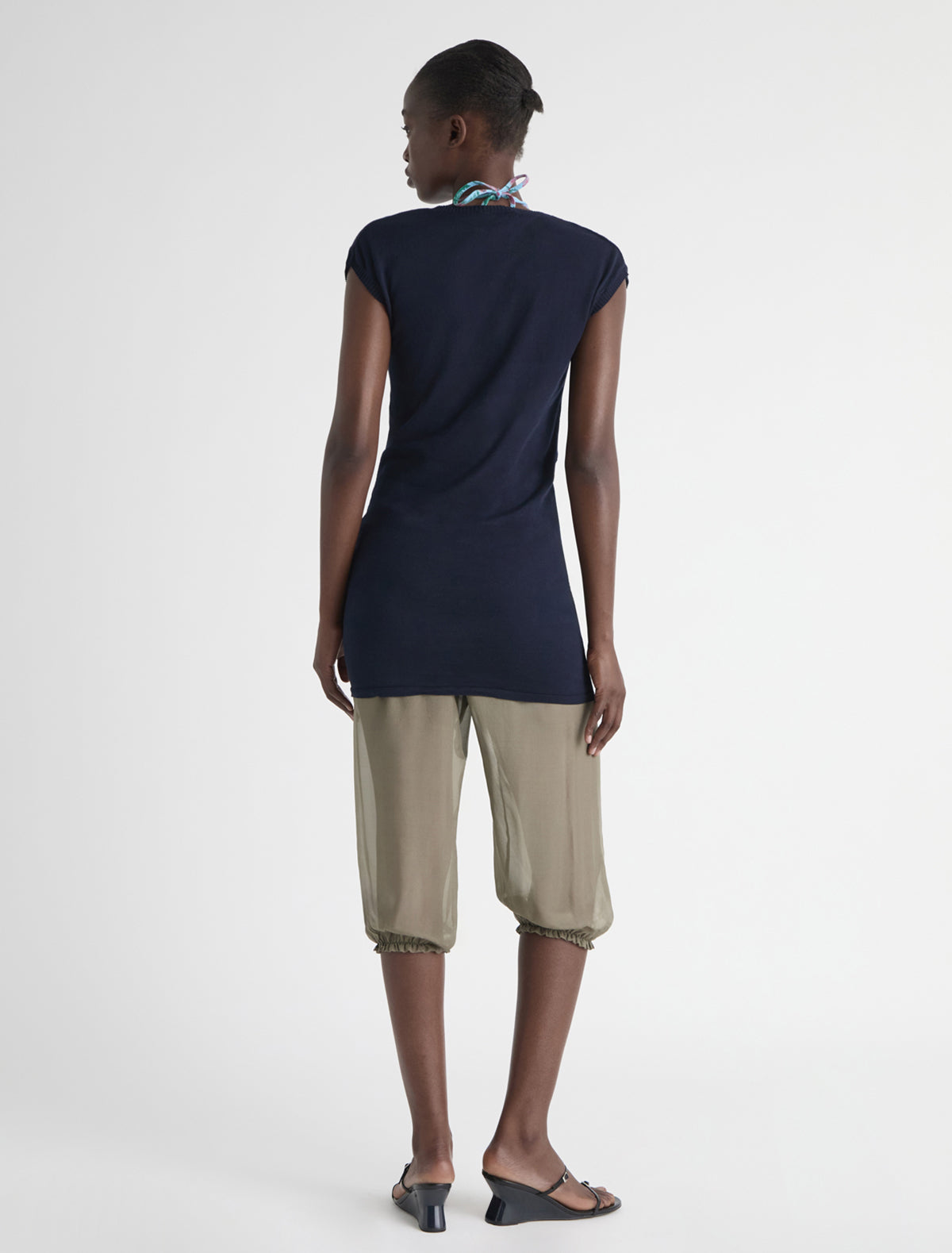 Hari sleeveless knitted top v neck sweatshirt style pocket navy
