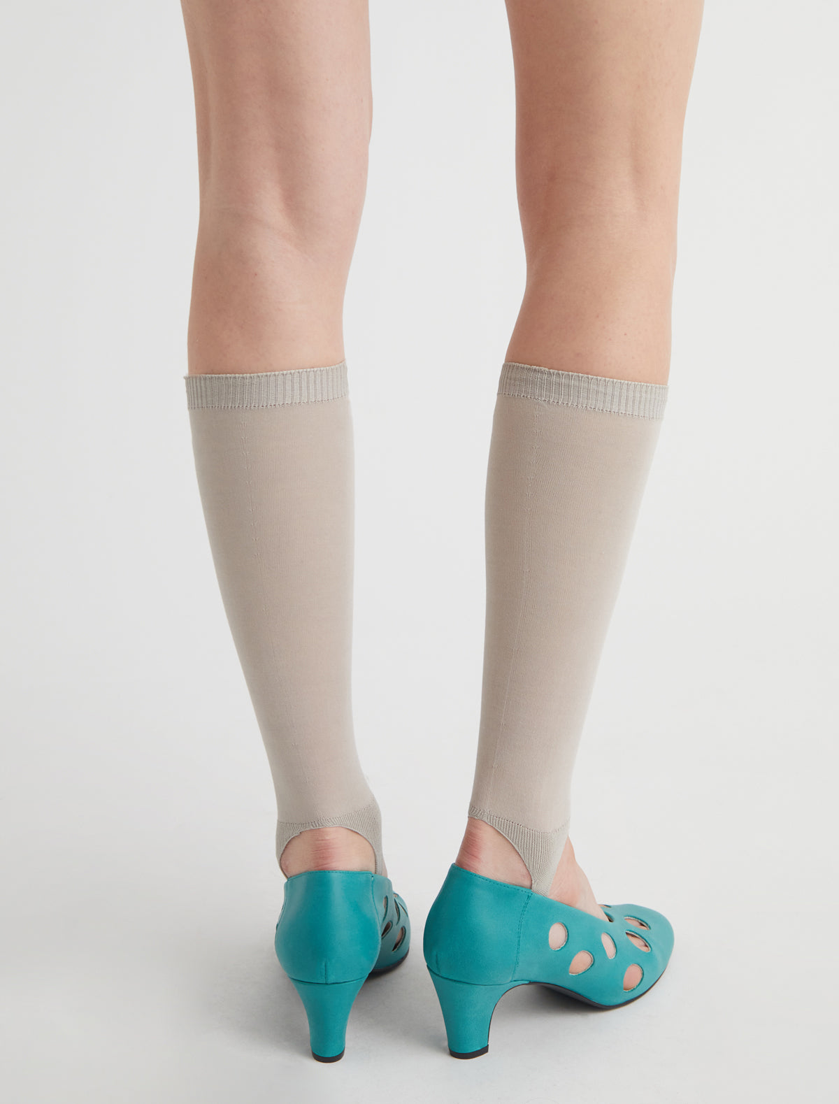 Long dina long fuseau style knitted socks beige