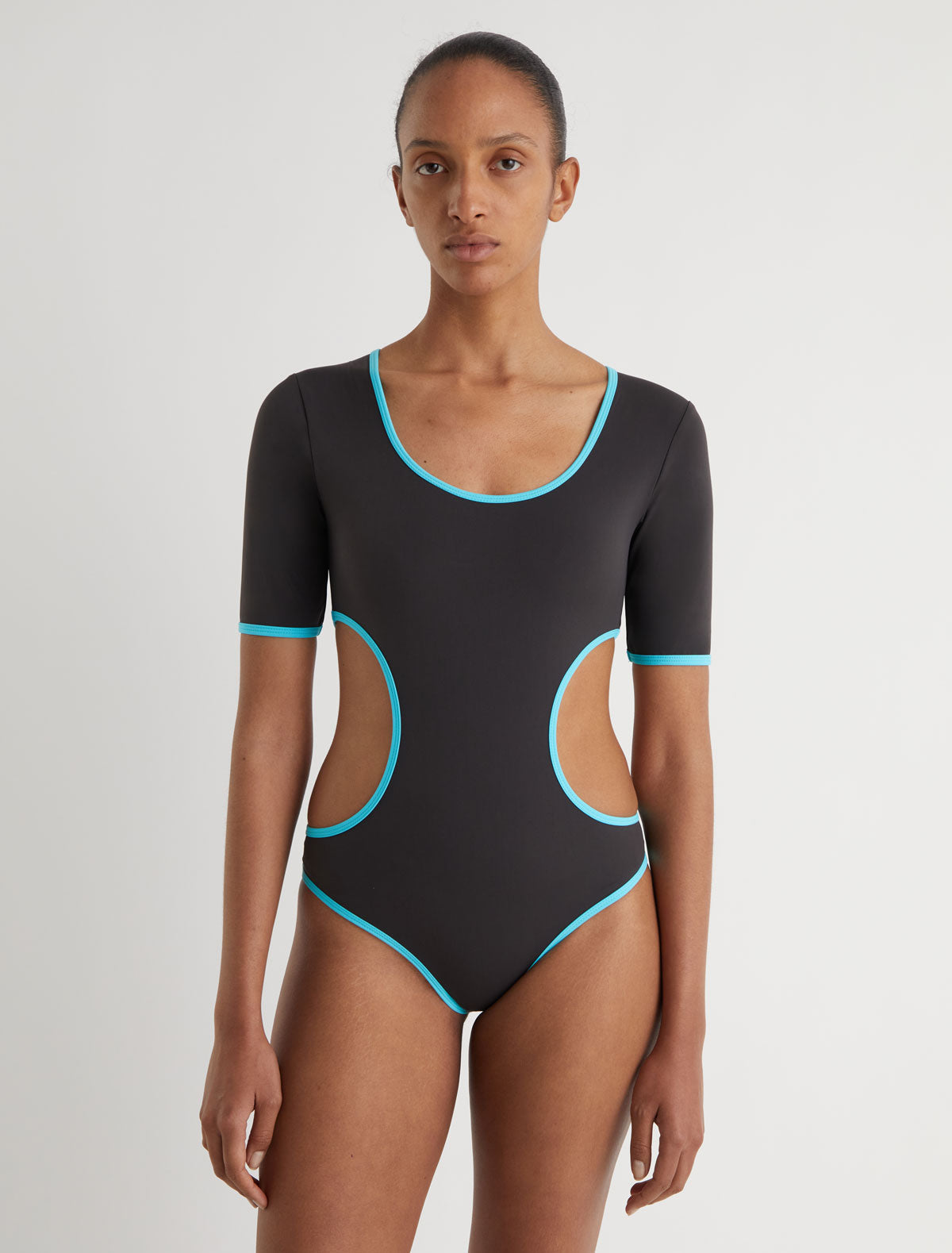 Minu short sleeve trikini with contrast piping brown