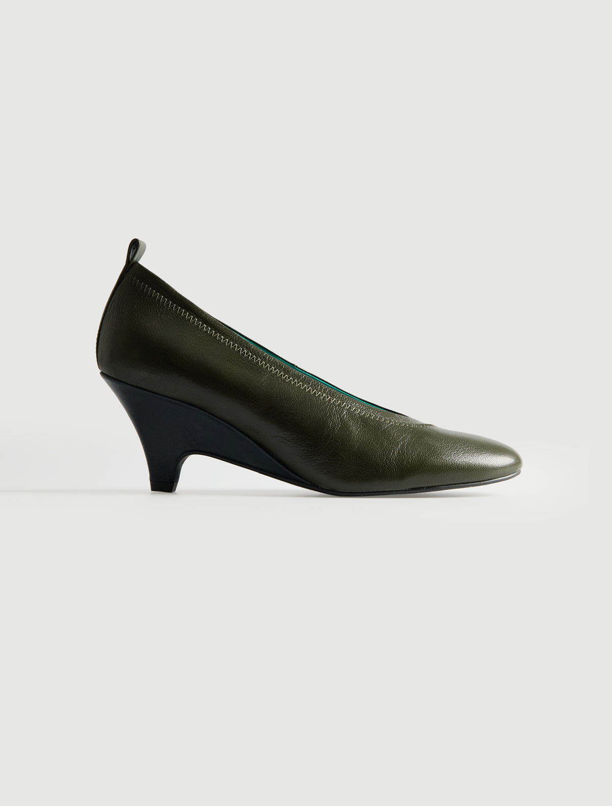 no 3065 / Joelia Pump