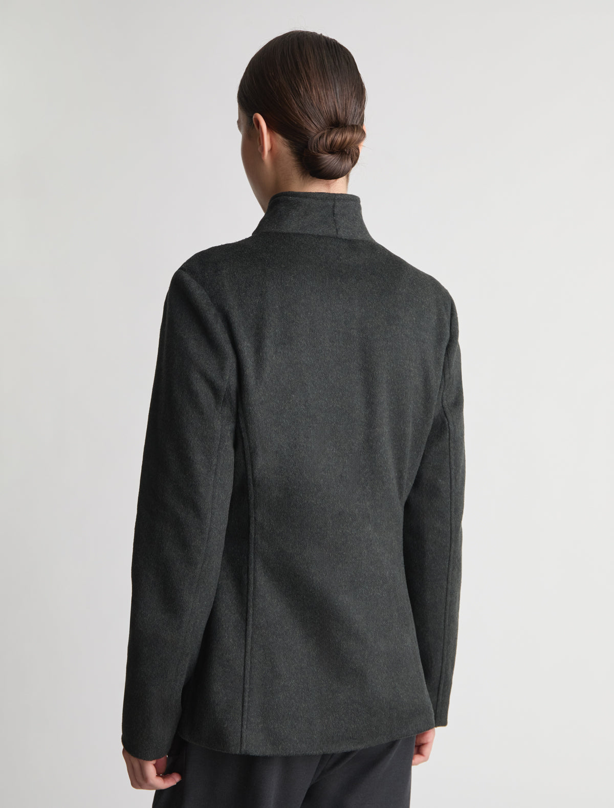 Yashi khaki oscuro