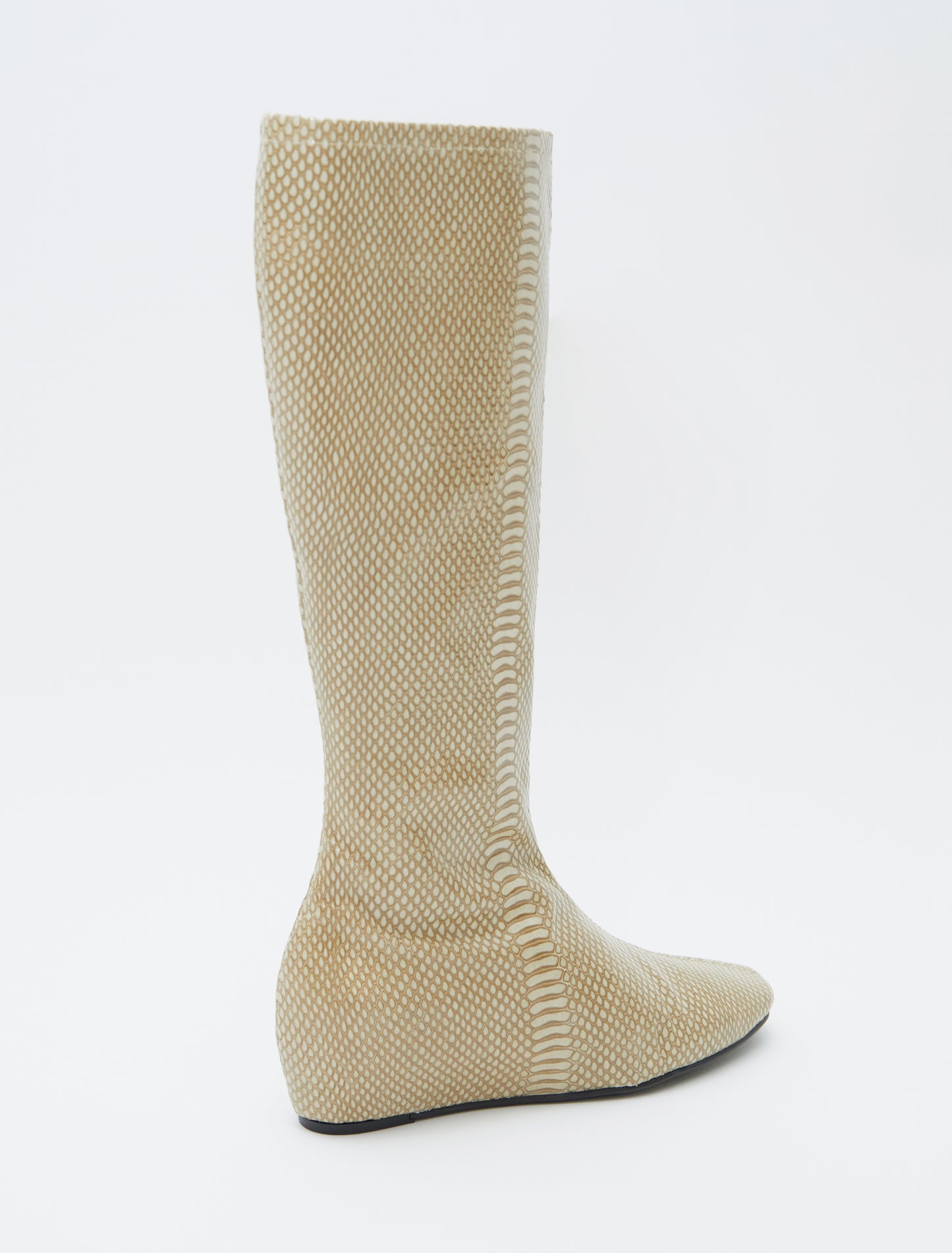 no 2338 / Fernanda Boot