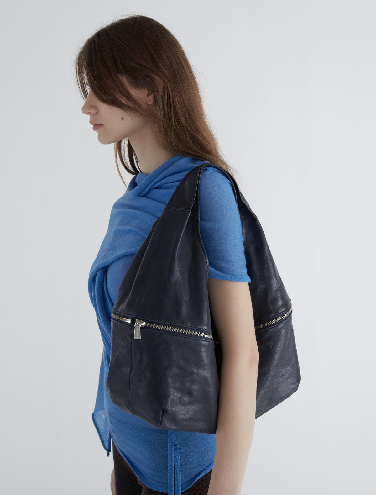 Riba zip bucket style shoulder bag blue