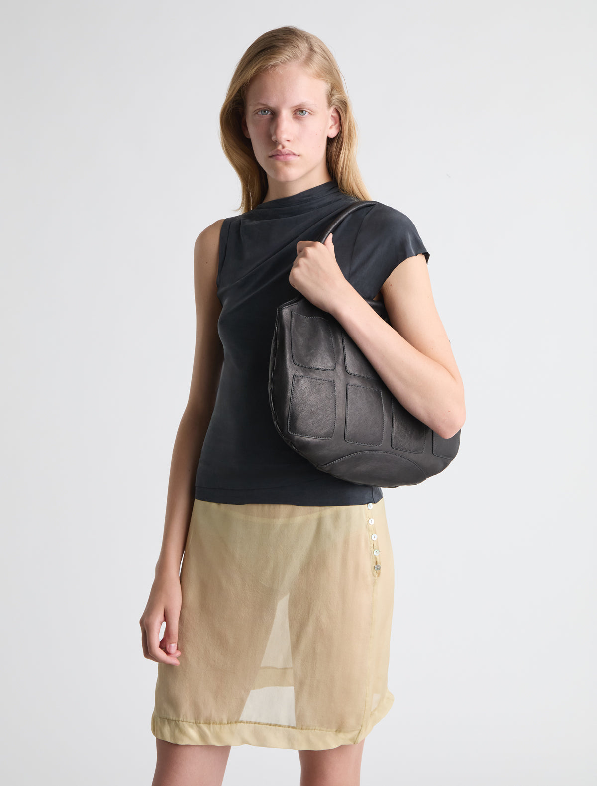 no 2833 / Big Pockets