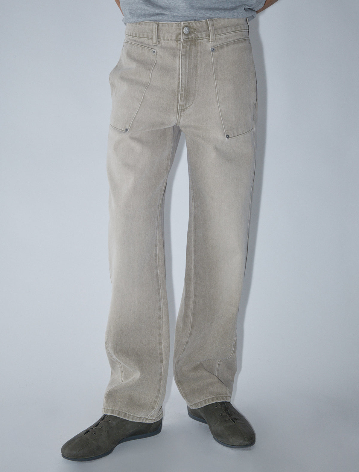Orlando men trousers forward shifted seams welt pockets grey