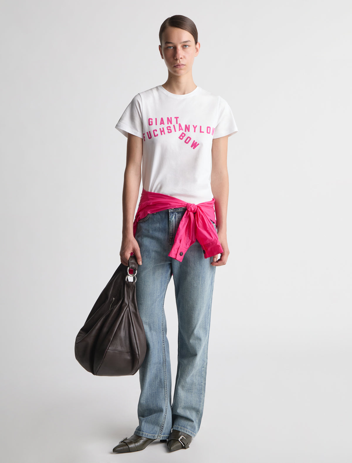 Fuchsia bow blanco