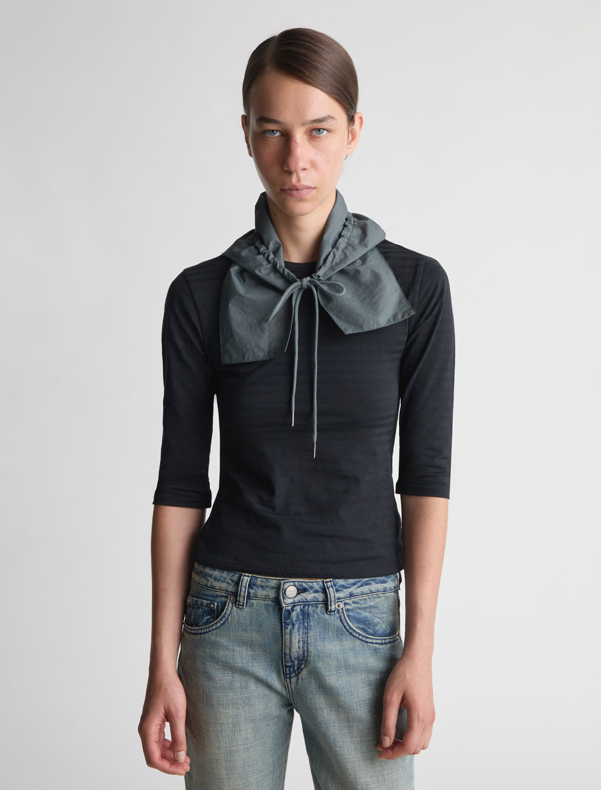 Eura nylon hood adjustable drawstring grey