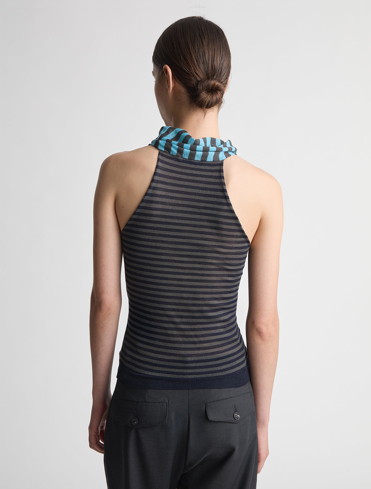 Guide striped sleeveless knitted top high neck