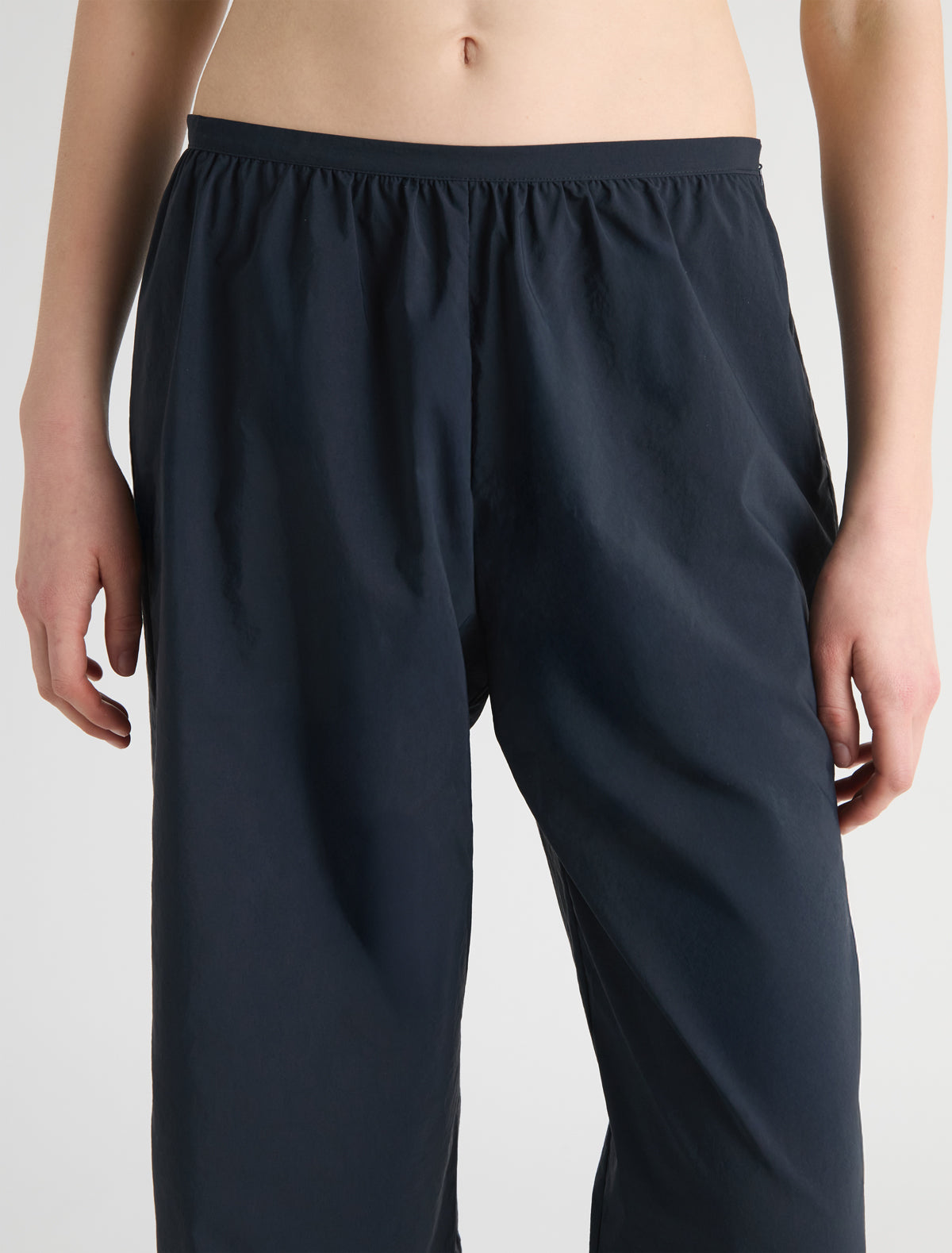 Boza balloon style pants nylon navy