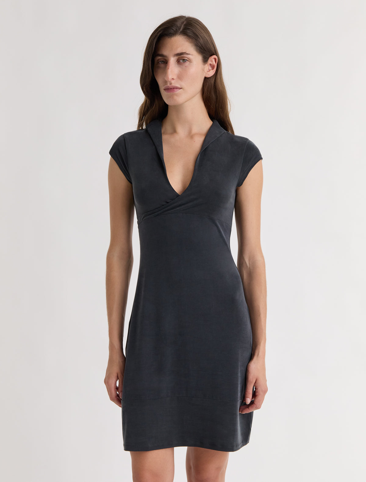 Tiven short sleeve crossed front black