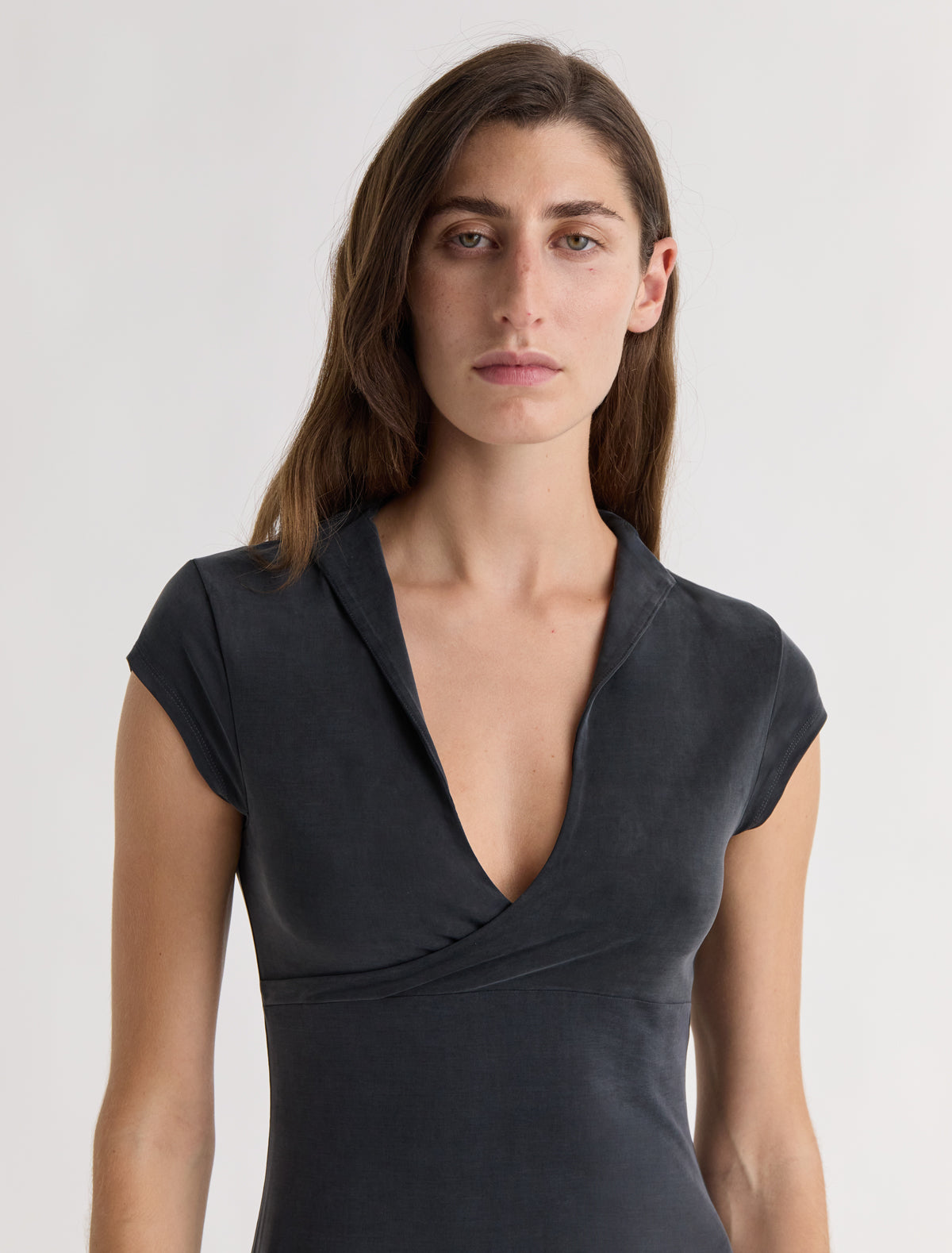 Tiven short sleeve crossed front black